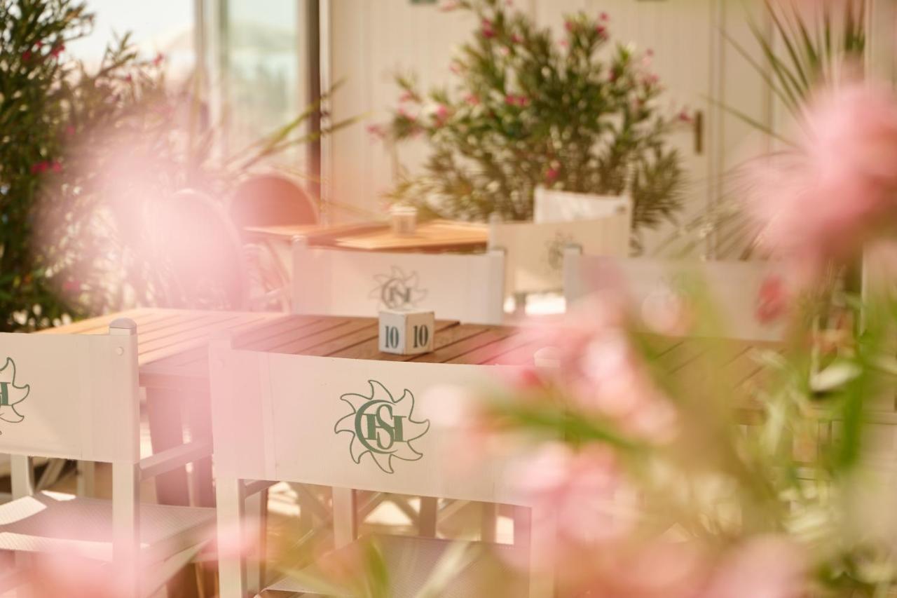 Hotel Saraceno Resort With Private Beach Milano Marittima Bagian luar foto