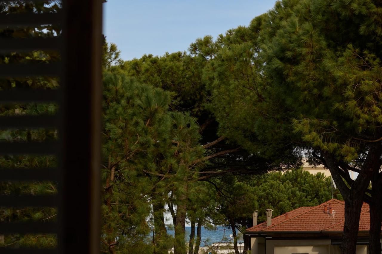 Hotel Saraceno Resort With Private Beach Milano Marittima Bagian luar foto
