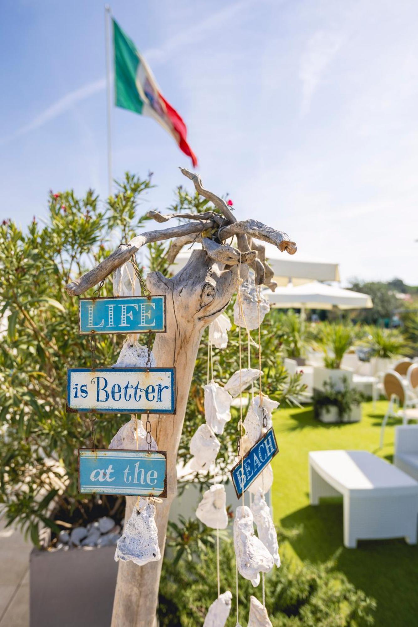 Hotel Saraceno Resort With Private Beach Milano Marittima Bagian luar foto