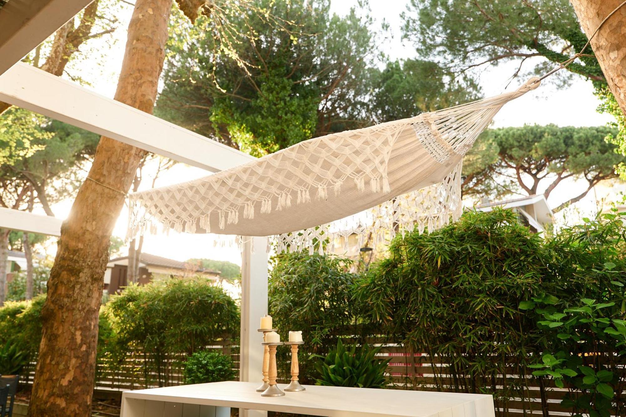 Hotel Saraceno Resort With Private Beach Milano Marittima Bagian luar foto