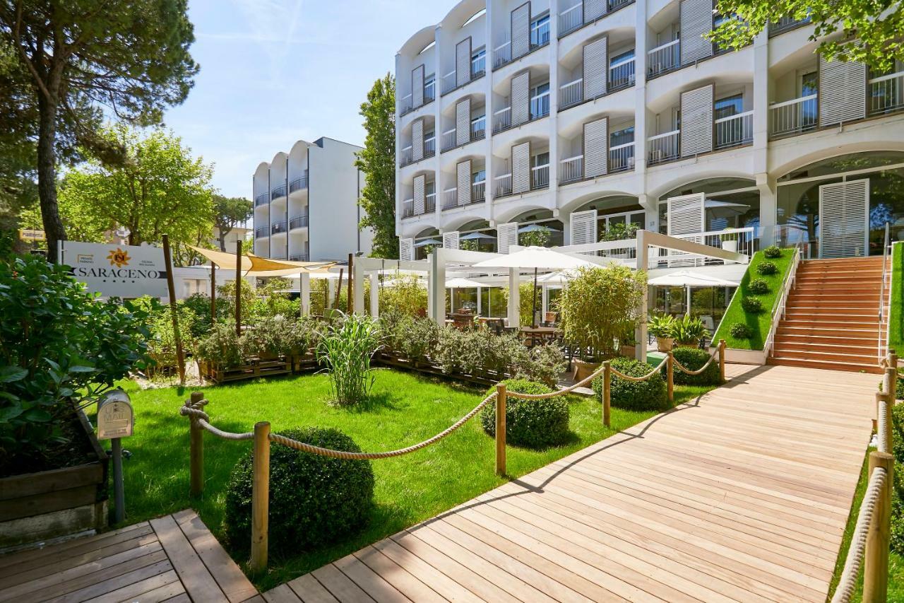 Hotel Saraceno Resort With Private Beach Milano Marittima Bagian luar foto
